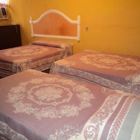 Hotel Del Valle Los Mochis Extérieur photo